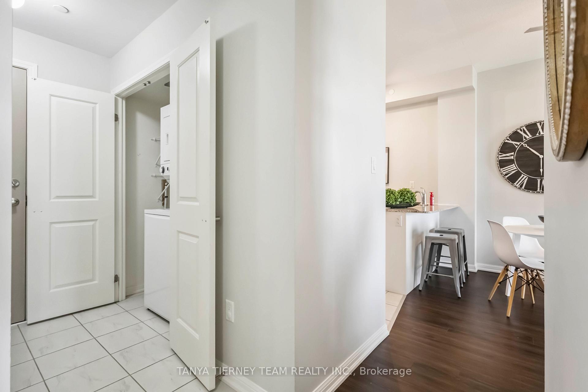 Photo 10 of Unit 404, 84 Aspen Springs Drive, Clarington, Bowmanville — HOMEH