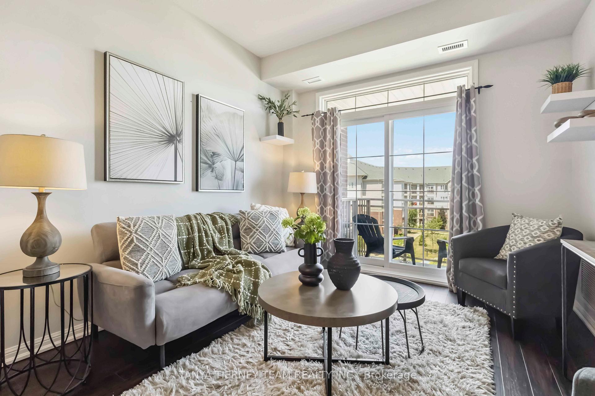 Photo 15 of Unit 404, 84 Aspen Springs Drive, Clarington, Bowmanville — HOMEH