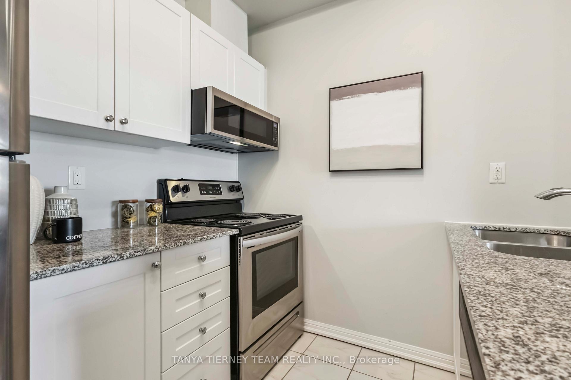 Photo 23 of Unit 404, 84 Aspen Springs Drive, Clarington, Bowmanville — HOMEH