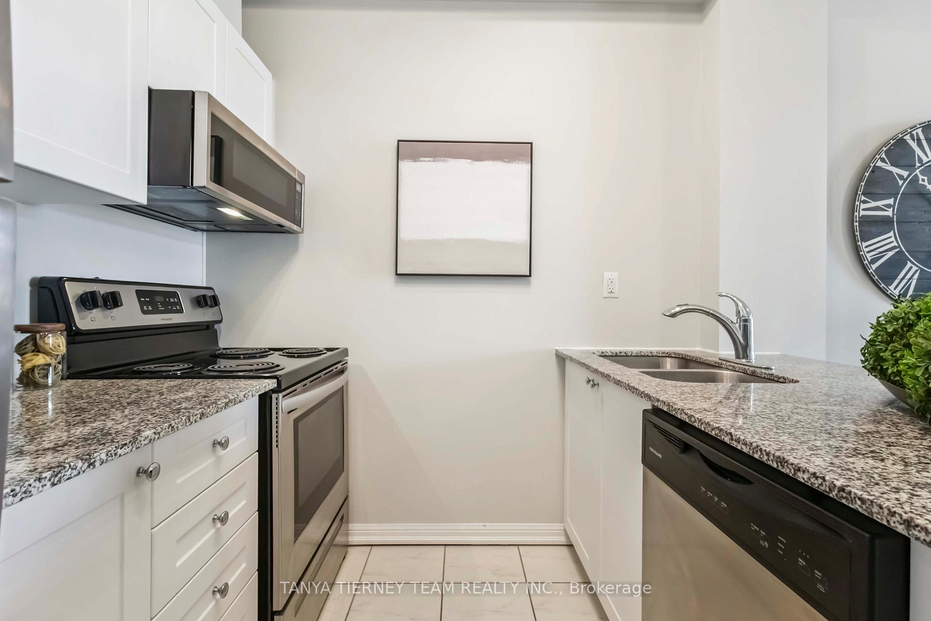Photo 25 of Unit 404, 84 Aspen Springs Drive, Clarington, Bowmanville — HOMEH