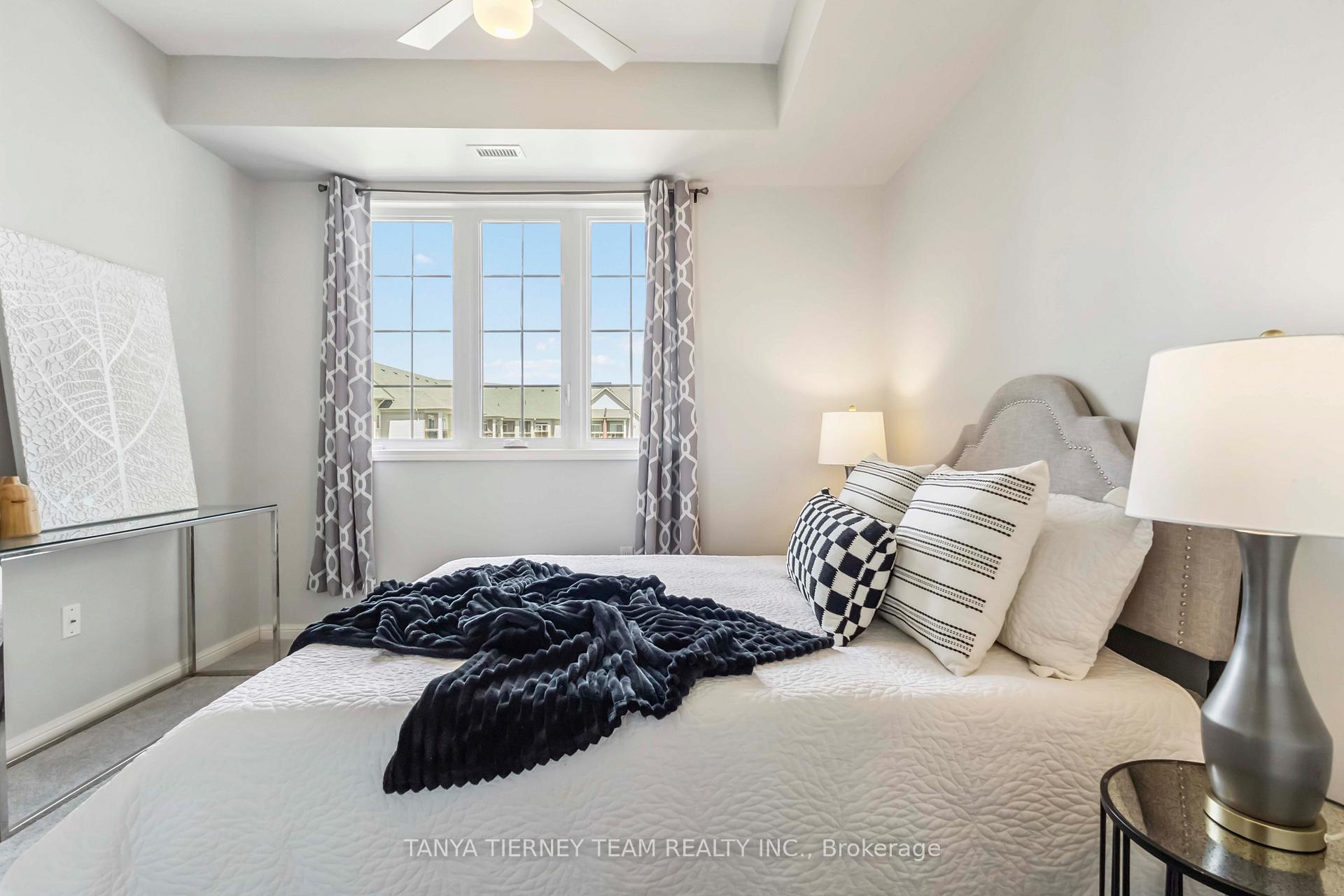 Photo 28 of Unit 404, 84 Aspen Springs Drive, Clarington, Bowmanville — HOMEH