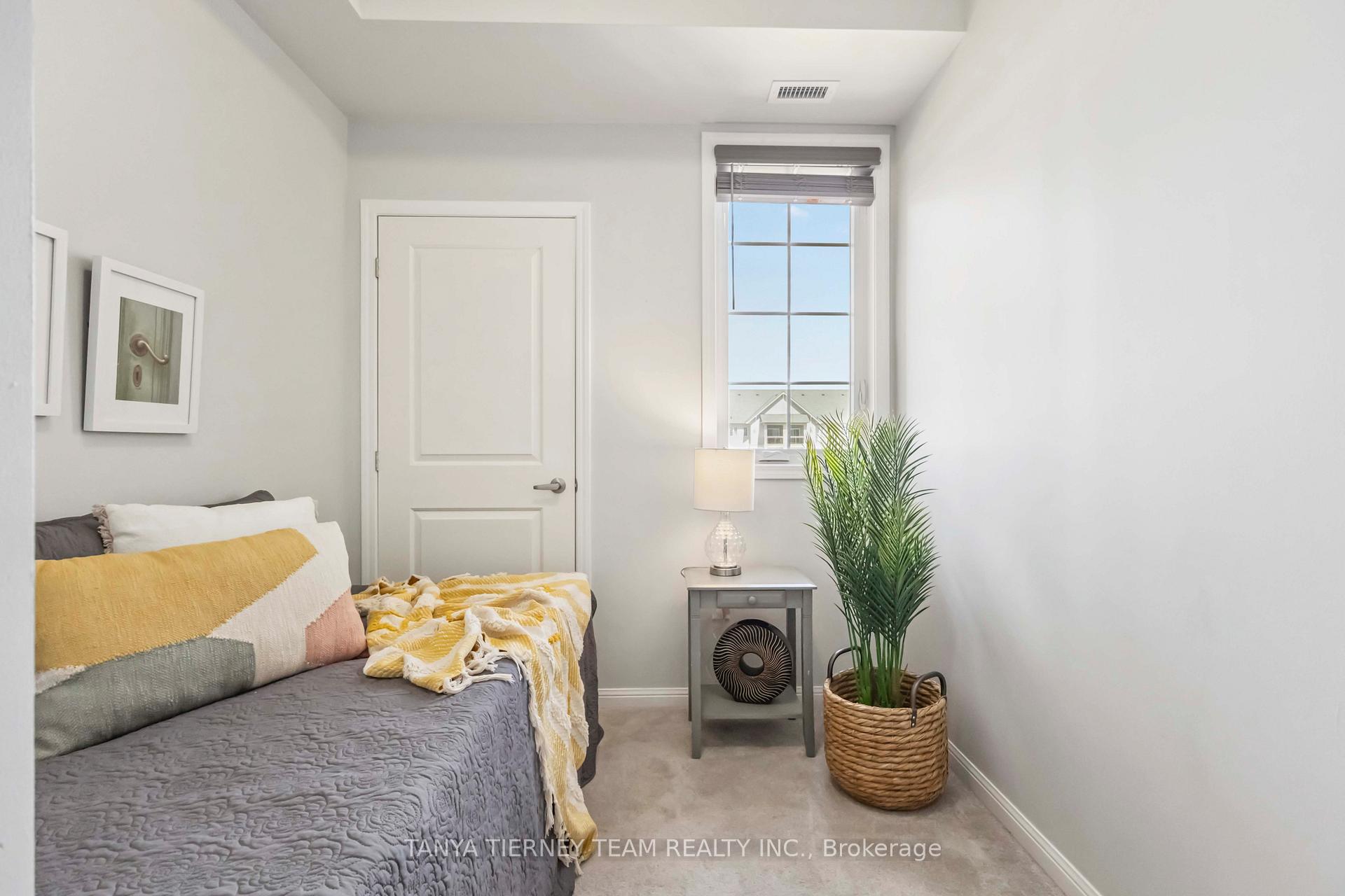 Photo 32 of Unit 404, 84 Aspen Springs Drive, Clarington, Bowmanville — HOMEH