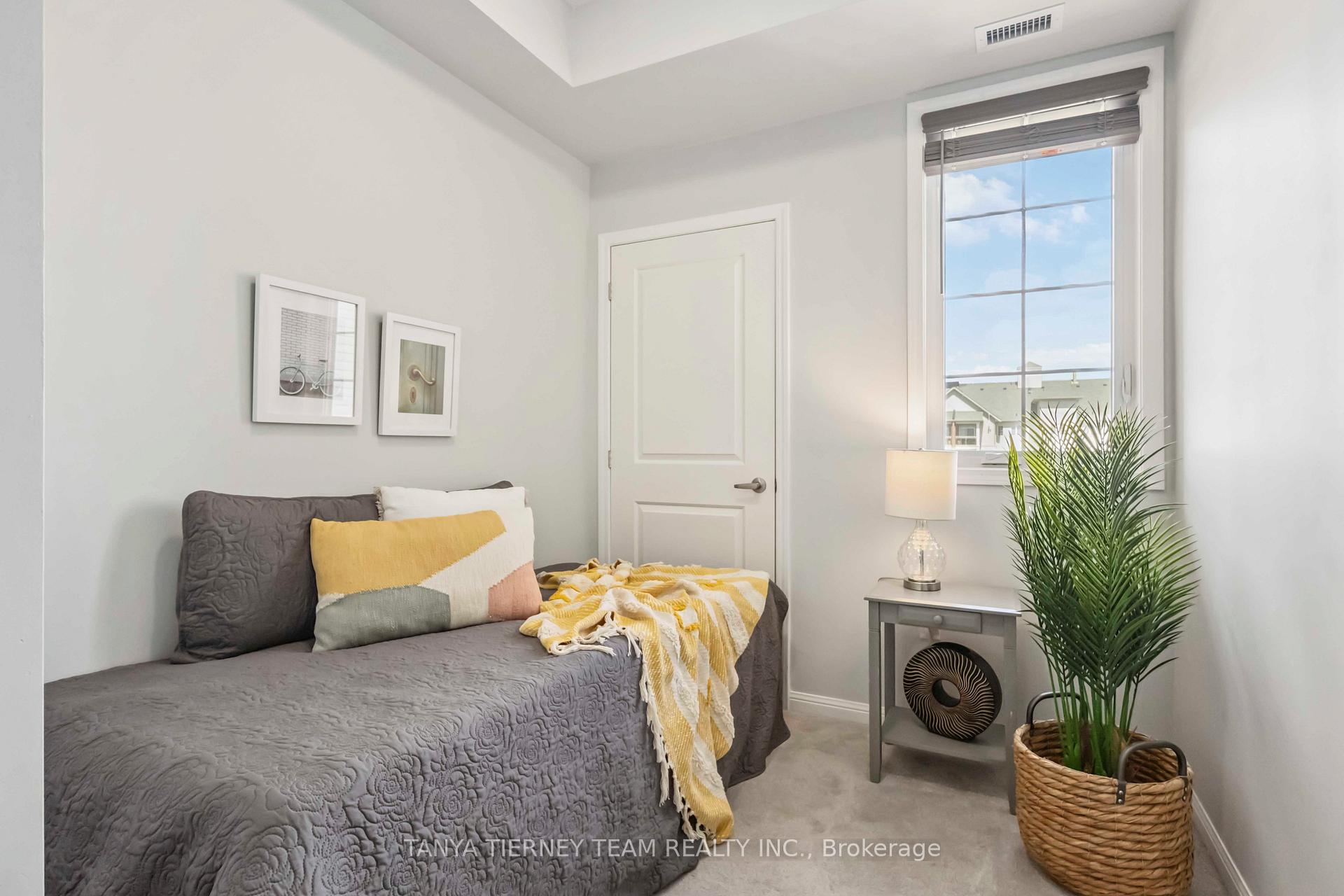 Photo 33 of Unit 404, 84 Aspen Springs Drive, Clarington, Bowmanville — HOMEH