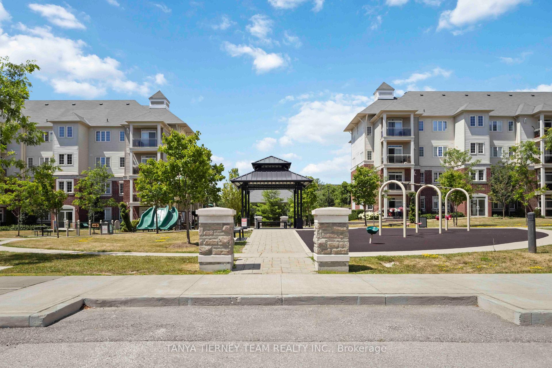 Photo 36 of Unit 404, 84 Aspen Springs Drive, Clarington, Bowmanville — HOMEH