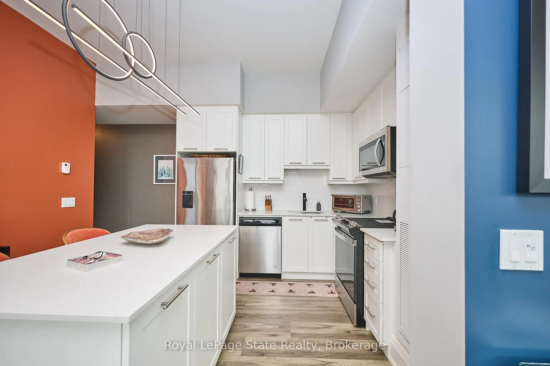 Photo 4 of Unit 1807, 385 Winston Road, Grimsby, Grimsby Beach — HOMEH
