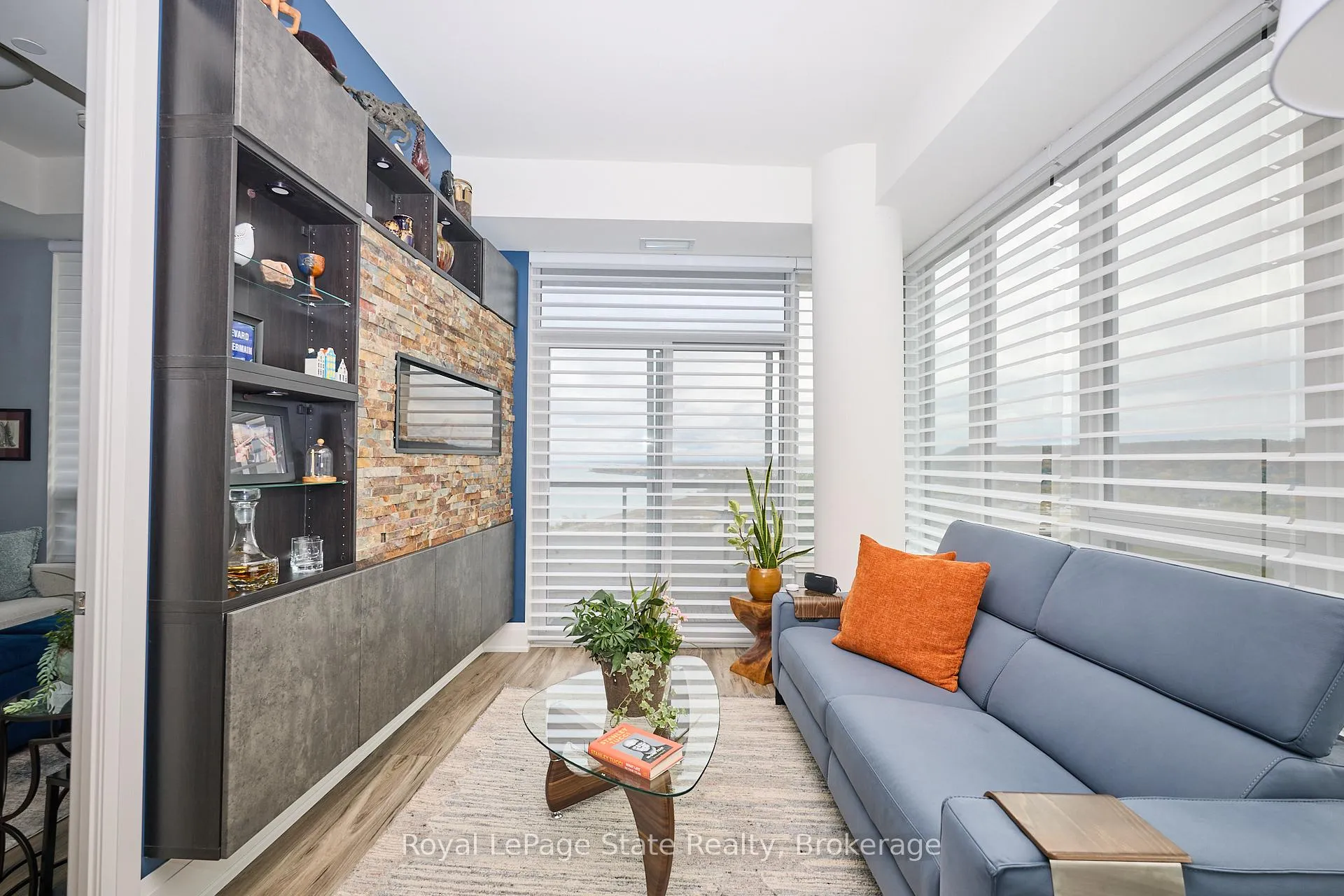 Photo 10 of Unit 1807, 385 Winston Road, Grimsby, Grimsby Beach — HOMEH