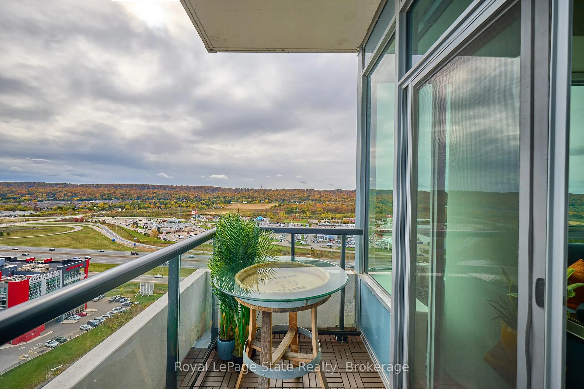 Photo 14 of Unit 1807, 385 Winston Road, Grimsby, Grimsby Beach — HOMEH