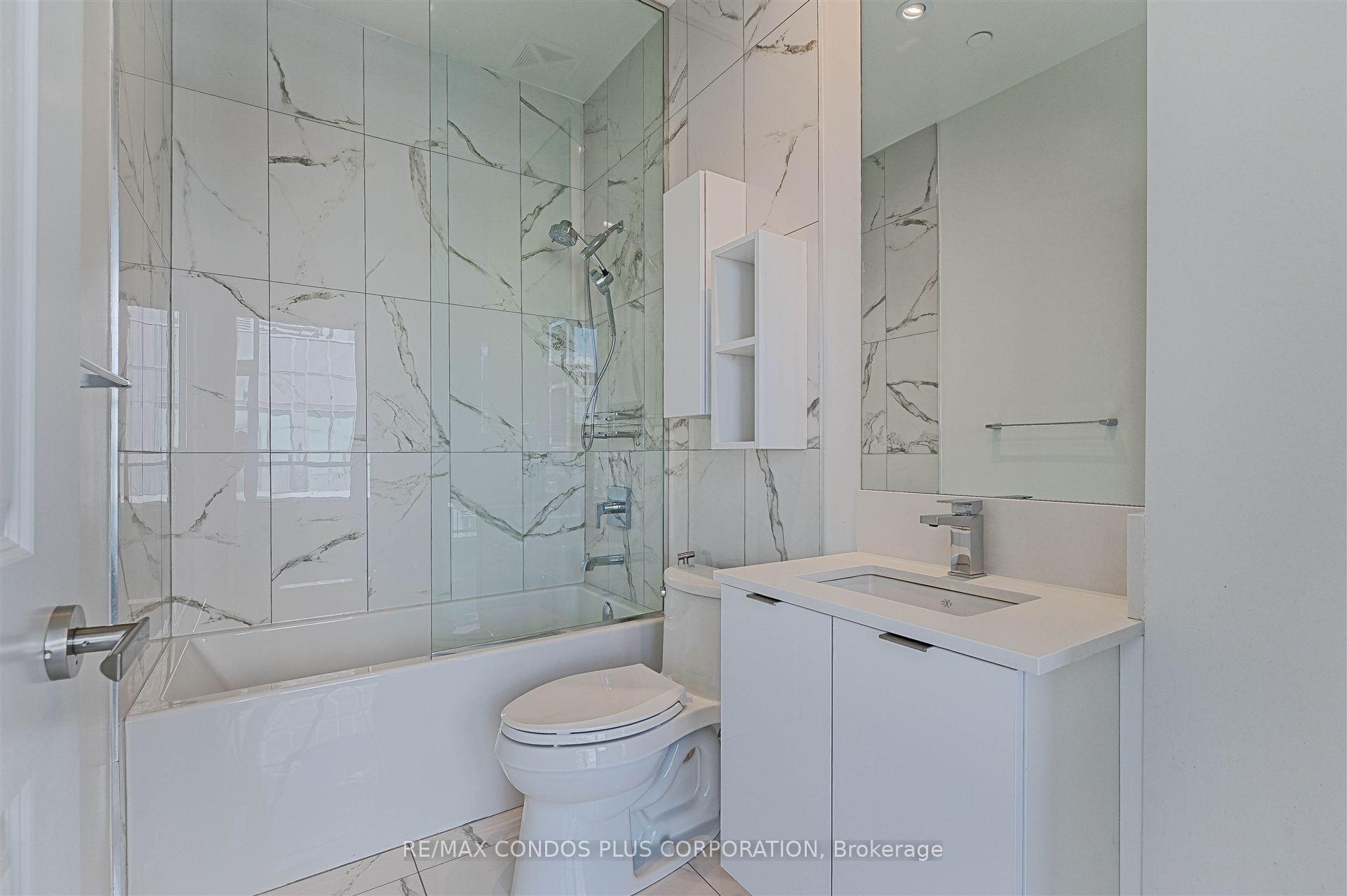 Photo 13 of Unit Ph03, 195 Redpath Avenue, Toronto, Mount Pleasant West — HOMEH