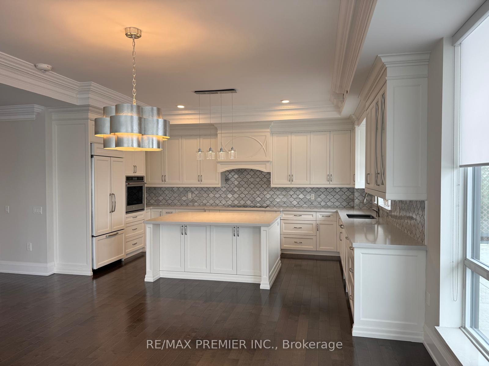 Photo 6 of Unit PH 1005, 4800 Highway 7, Vaughan, East Woodbridge — HOMEH