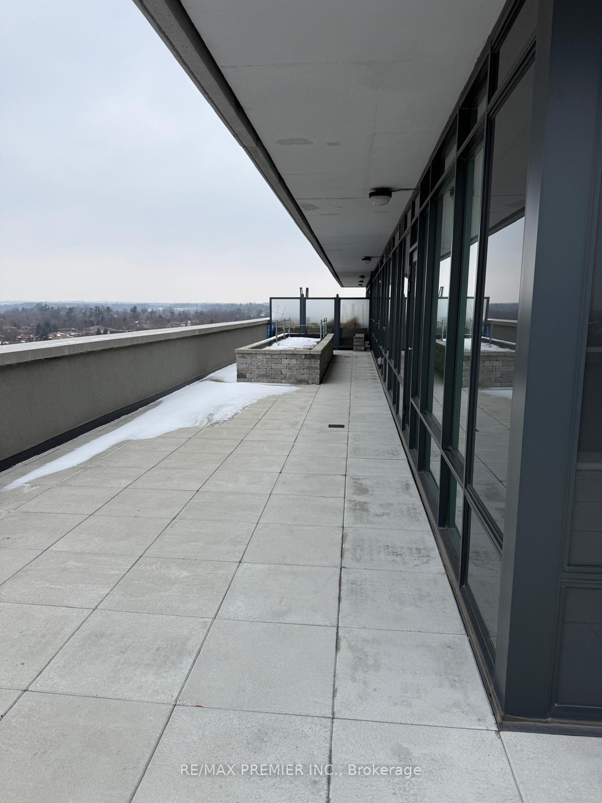 Photo 16 of Unit PH 1005, 4800 Highway 7, Vaughan, East Woodbridge — HOMEH