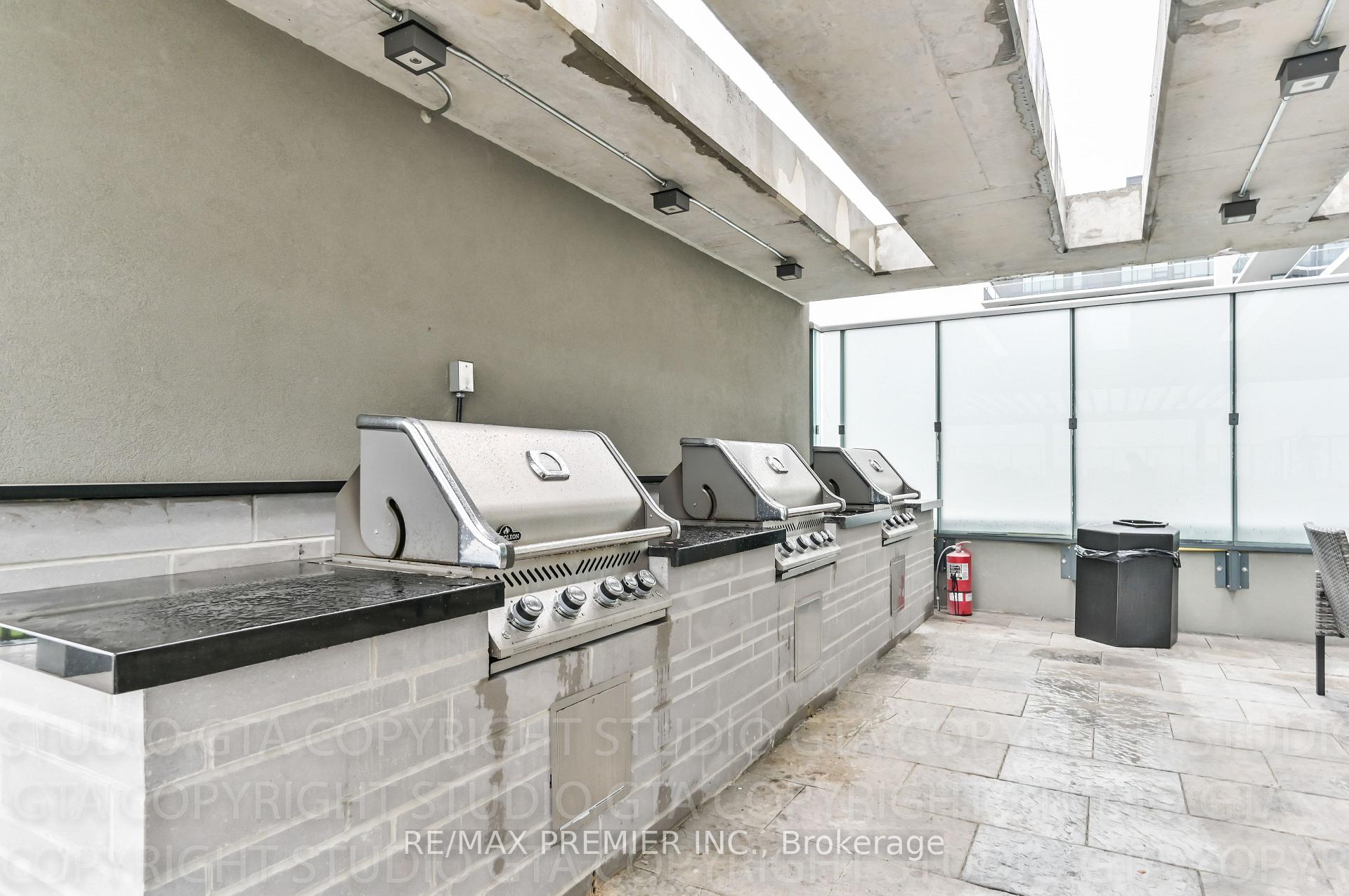 Photo 24 of Unit PH 1005, 4800 Highway 7, Vaughan, East Woodbridge — HOMEH