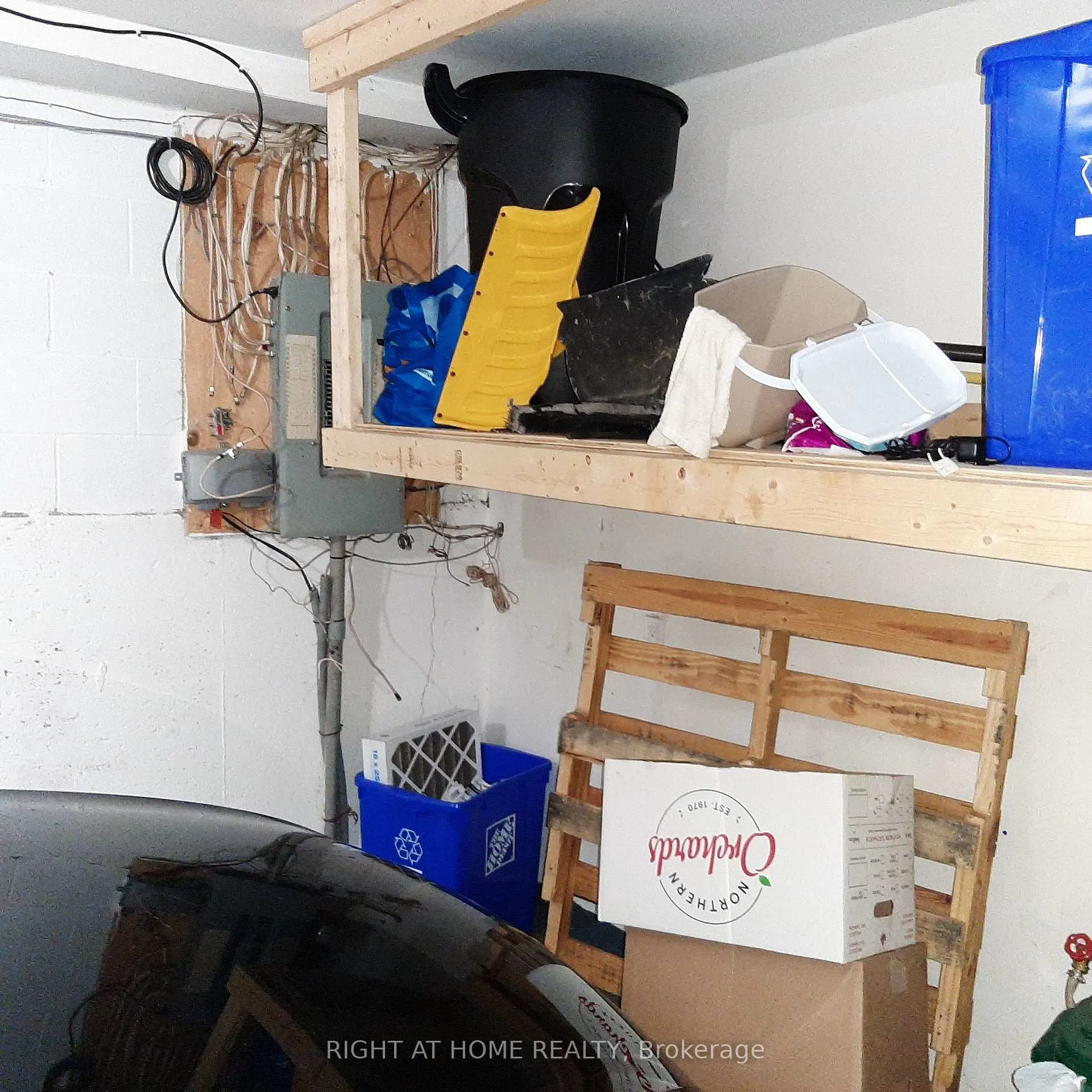 Photo 33 of Unit 17, 37 Old Firehall Lane, Vaughan, West Woodbridge — HOMEH