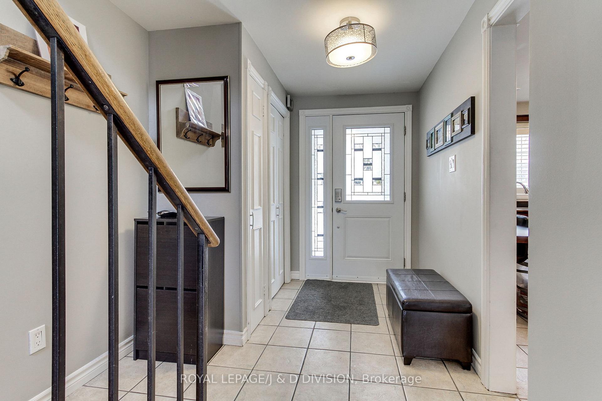 Photo 2 of 20 St Andrews Court, Aurora, Hills of St Andrew — HOMEH