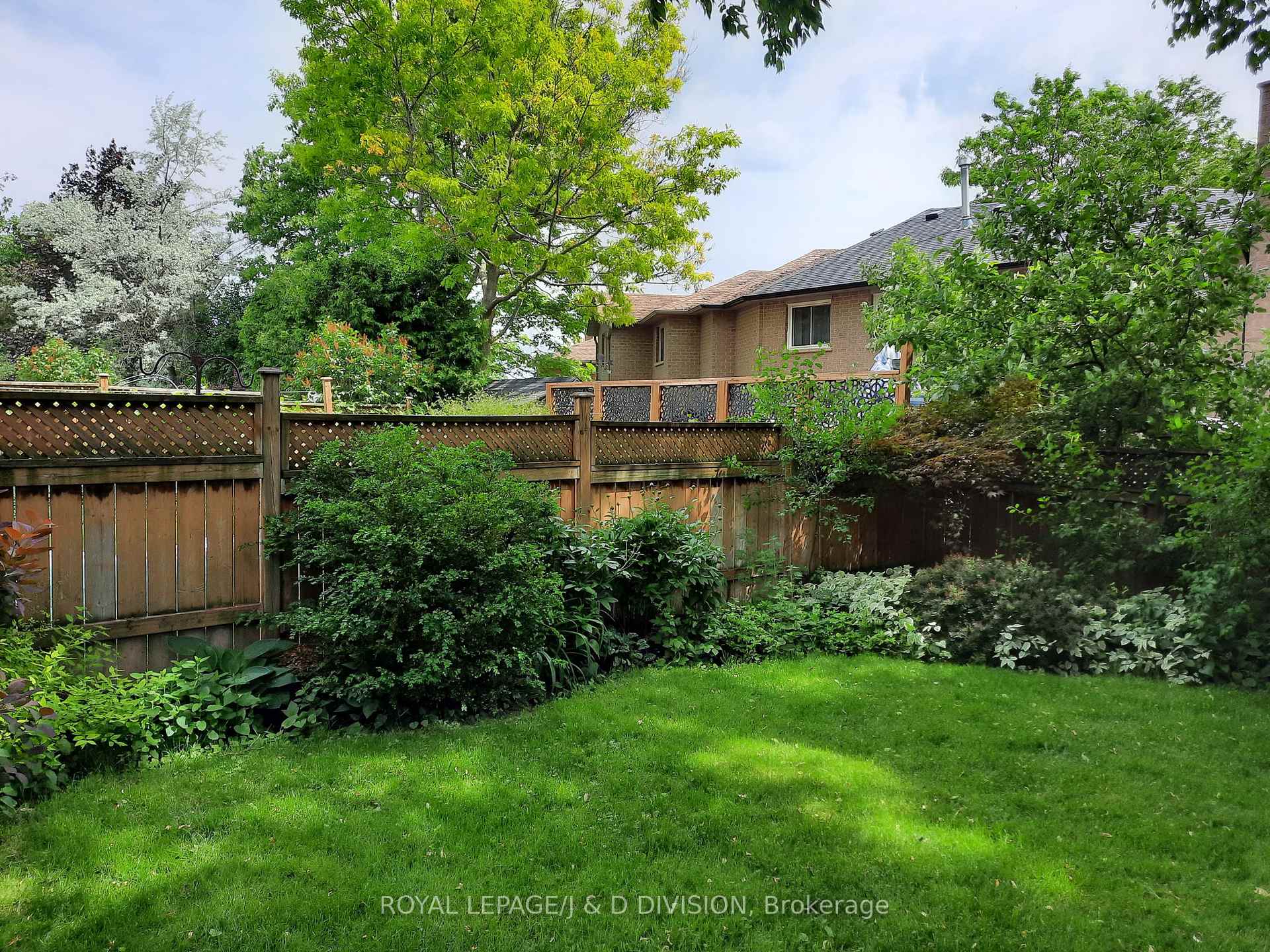 Photo 33 of 20 St Andrews Court, Aurora, Hills of St Andrew — HOMEH