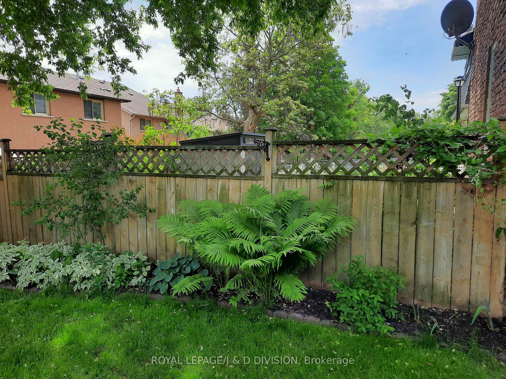 Photo 34 of 20 St Andrews Court, Aurora, Hills of St Andrew — HOMEH