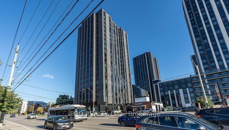 Front of Unit 1508, 145 Columbia Street W