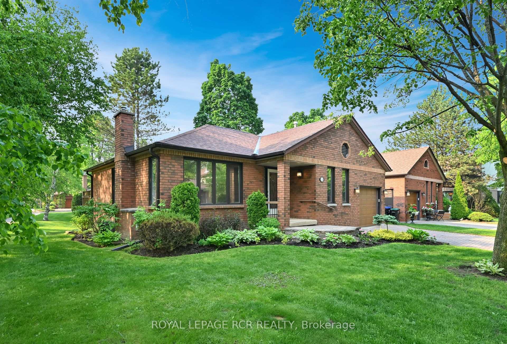 Photo 2 of 3 Tanglewood Trail, New Tecumseth, Alliston — HOMEH