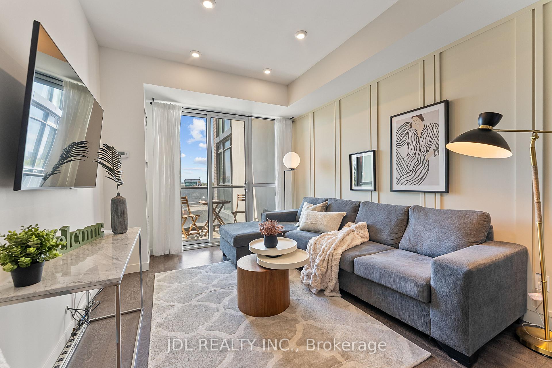 Photo 4 of Unit 301, 2055 Danforth Avenue, Toronto, Woodbine Corridor — HOMEH