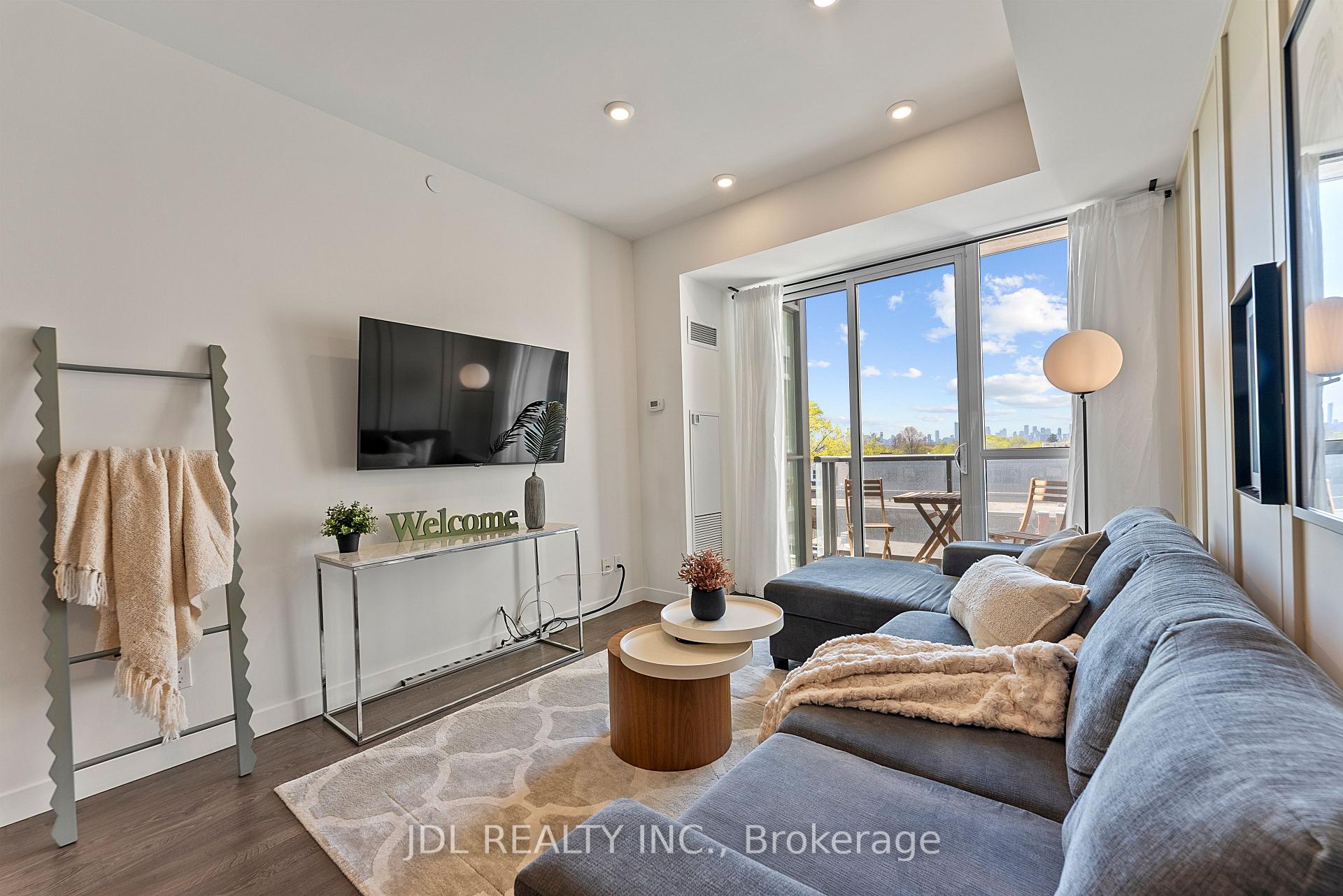 Photo 5 of Unit 301, 2055 Danforth Avenue, Toronto, Woodbine Corridor — HOMEH