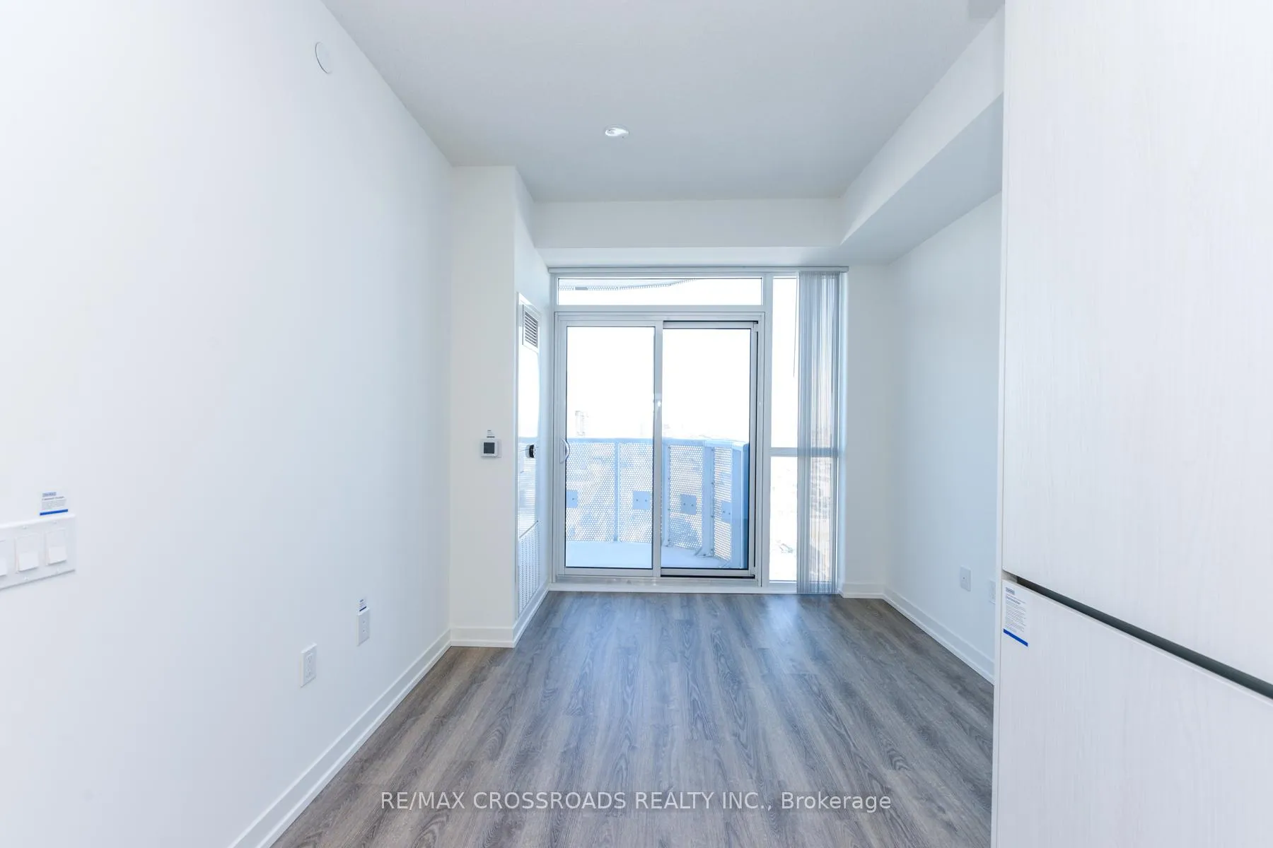 Photo 11 of Unit 3908, 8 Interchange Way, Vaughan, Vaughan Corporate Centre — HOMEH