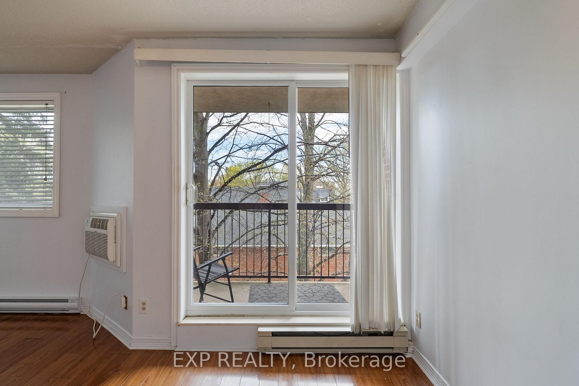 Photo 6 of Unit 302, 144 Queen Street, Clarington, Bowmanville — HOMEH