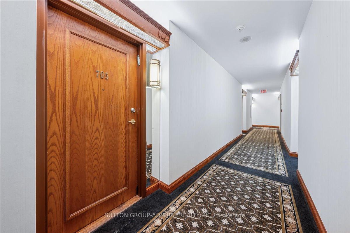 Photo 6 of Unit 705, 745 New Westminster Drive, Vaughan, Brownridge — HOMEH