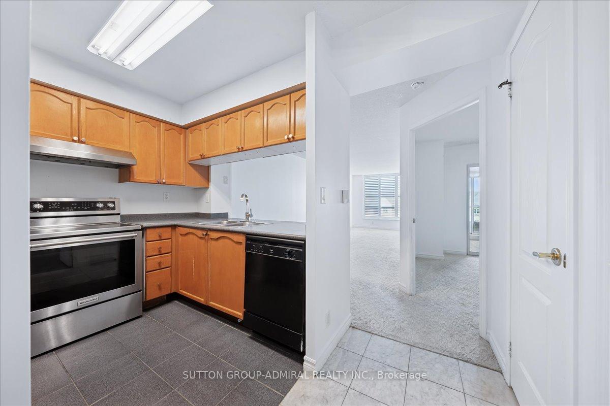 Photo 10 of Unit 705, 745 New Westminster Drive, Vaughan, Brownridge — HOMEH