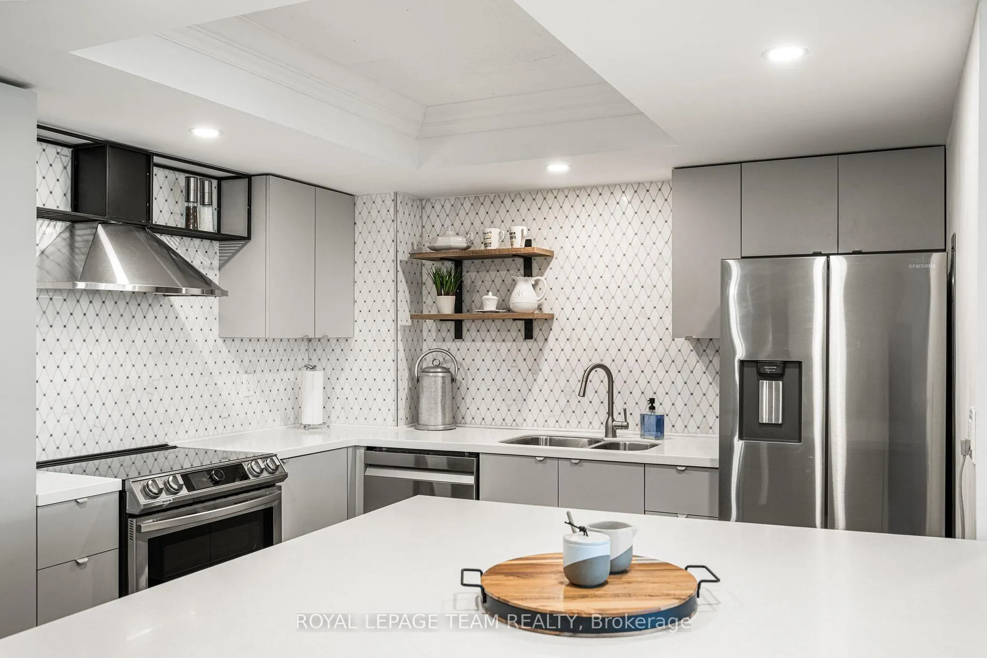 Photo 9 of Unit 401, 1510 Riverside Drive, Ottawa, Riverview Park — HOMEH