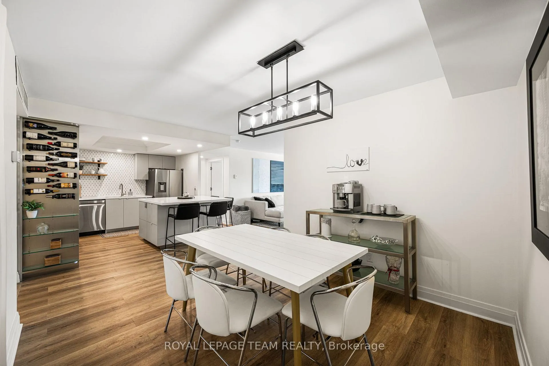 Photo 11 of Unit 401, 1510 Riverside Drive, Ottawa, Riverview Park — HOMEH