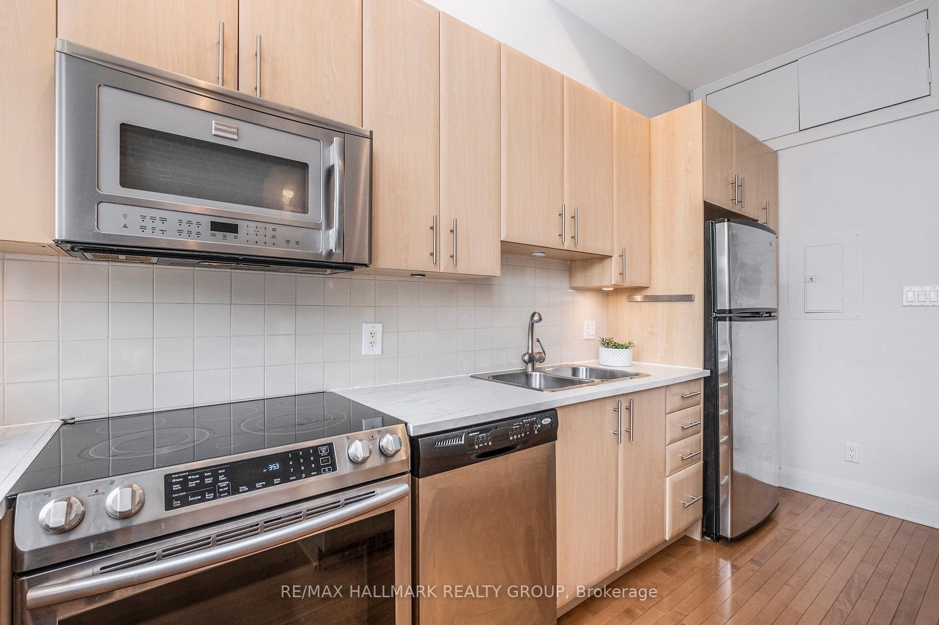 Photo 10 of Unit 201, 19 Melrose Avenue, Ottawa, Hintonburg — HOMEH