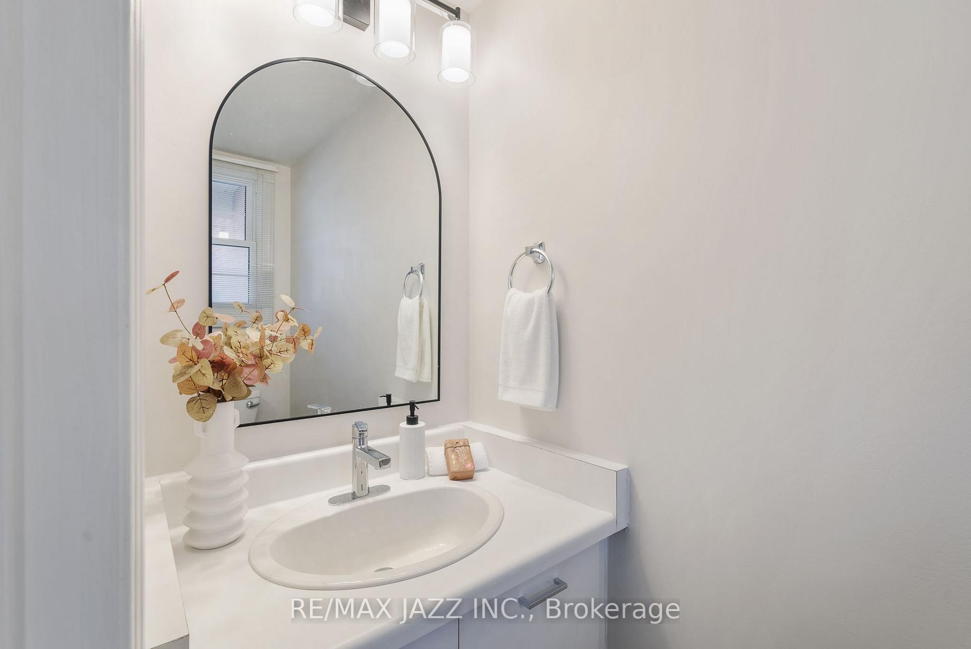 Photo 16 of Unit 25, 1610 Crawforth Street, Whitby, Blue Grass Meadows — HOMEH