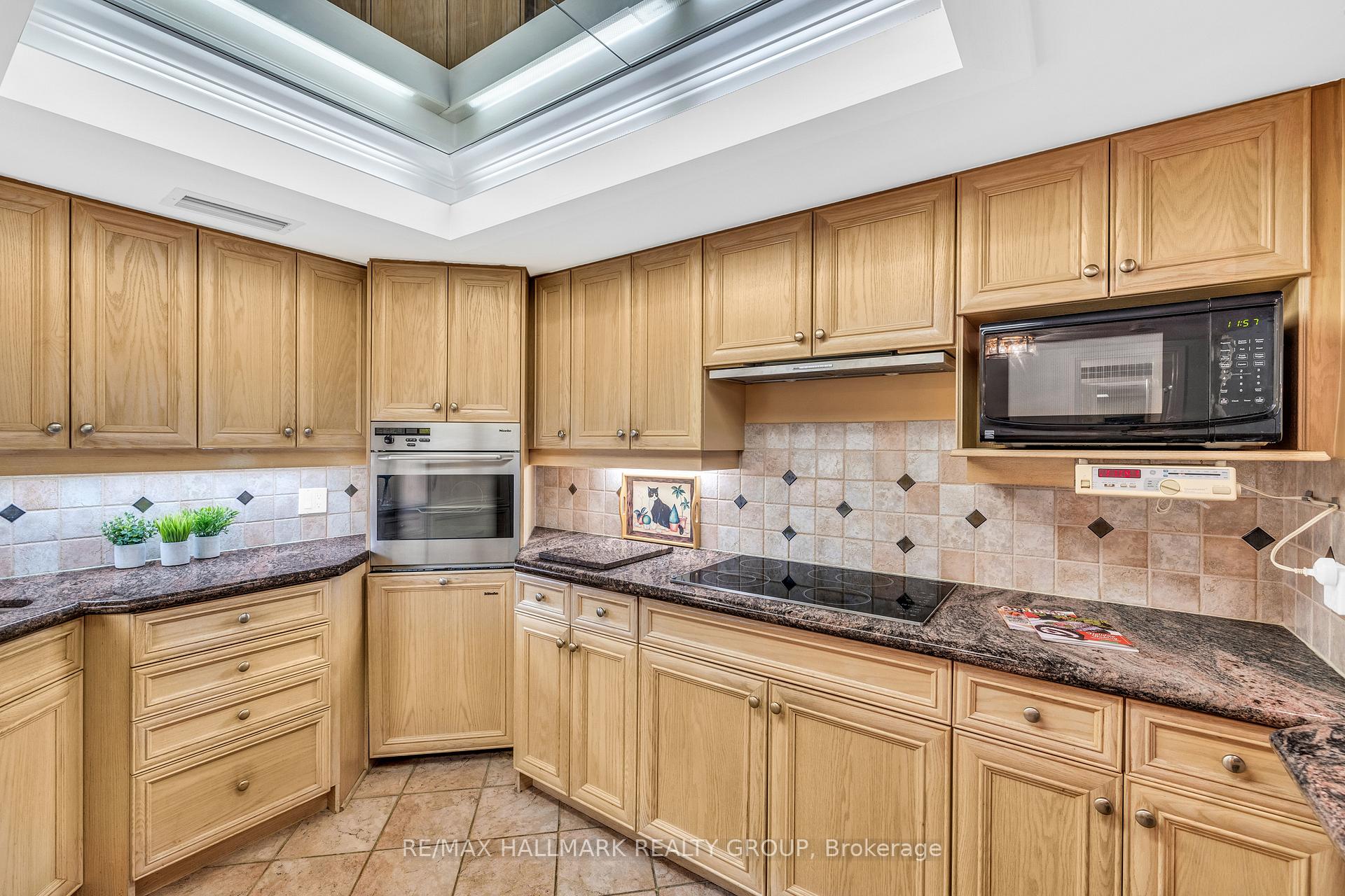 Photo 20 of Unit 87D, 263 Botanica Pvt, Ottawa, Civic Hospital — HOMEH