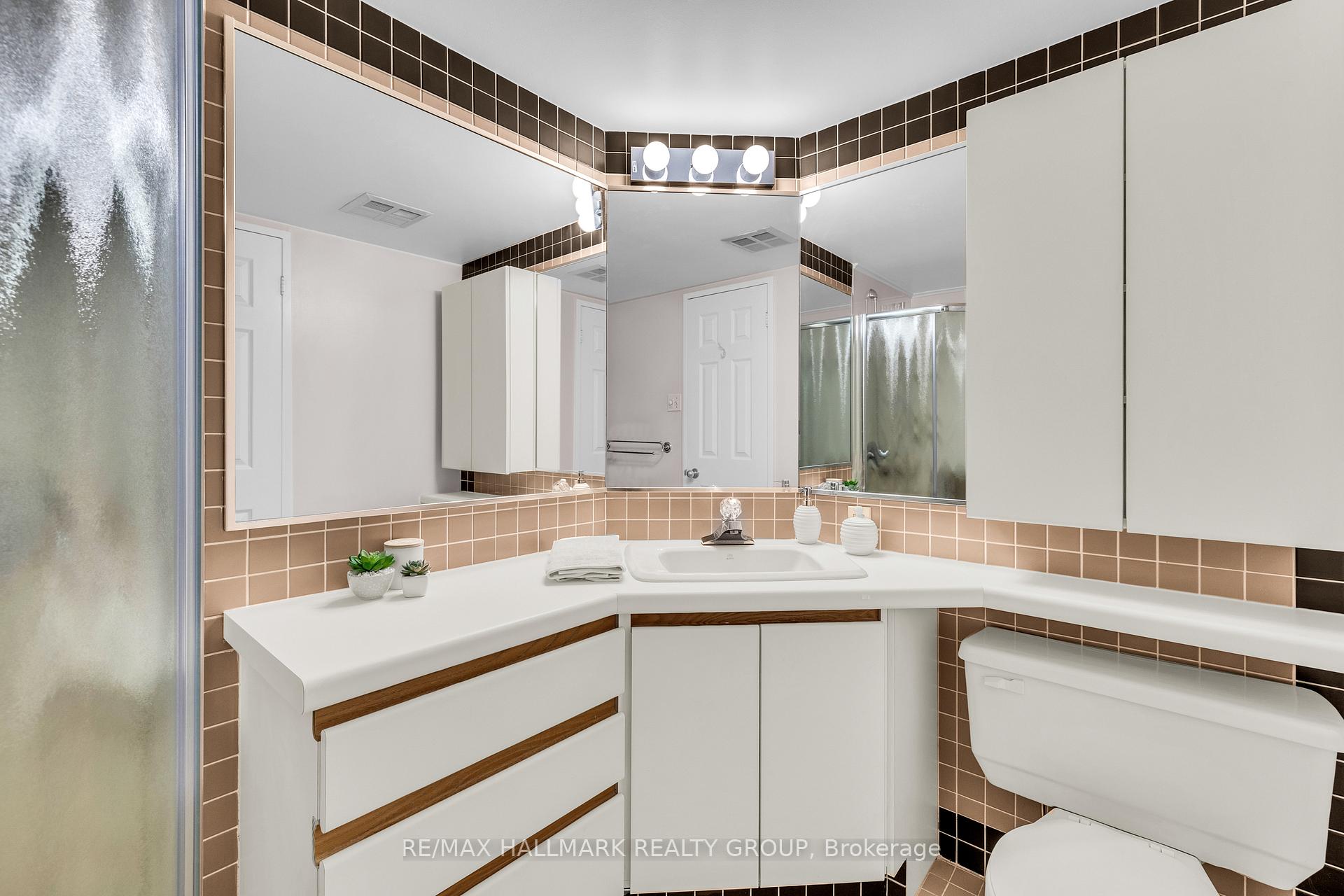 Photo 23 of Unit 87D, 263 Botanica Pvt, Ottawa, Civic Hospital — HOMEH