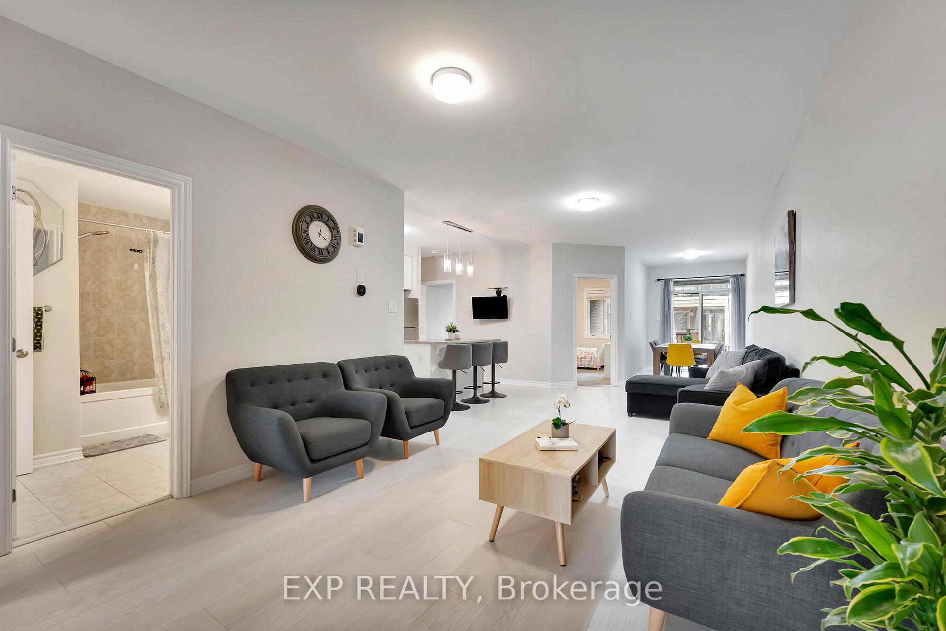 Photo 6 of 117 Pilot Private, Ottawa, Kanata - Emerald Meadows/Trailwest — HOMEH