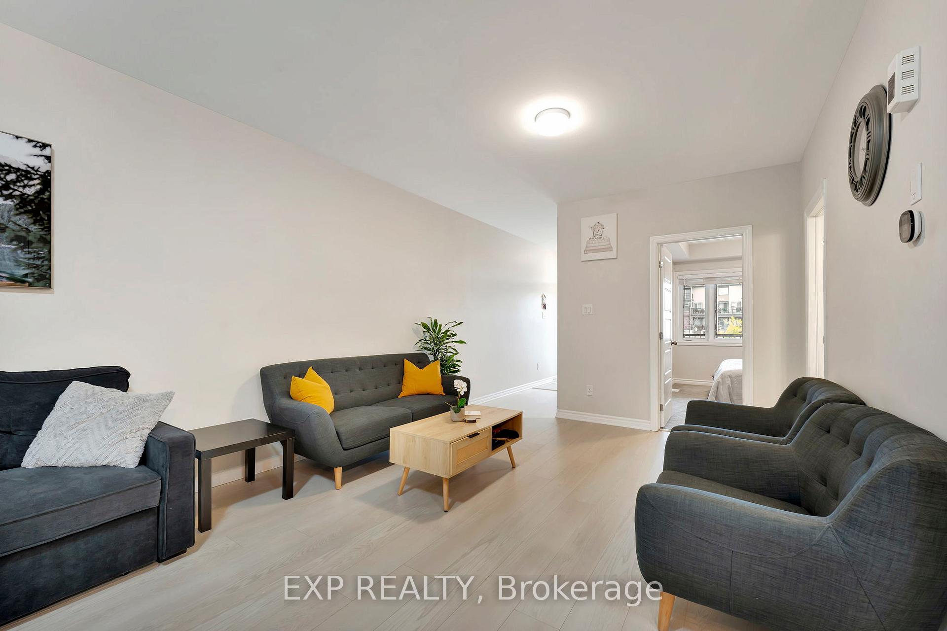 Photo 8 of 117 Pilot Private, Ottawa, Kanata - Emerald Meadows/Trailwest — HOMEH