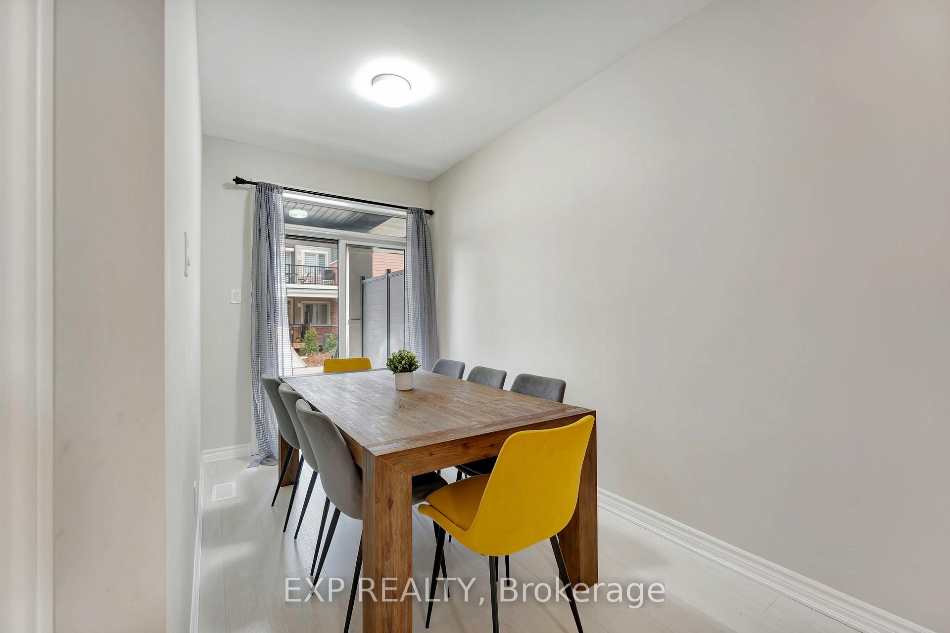 Photo 12 of 117 Pilot Private, Ottawa, Kanata - Emerald Meadows/Trailwest — HOMEH