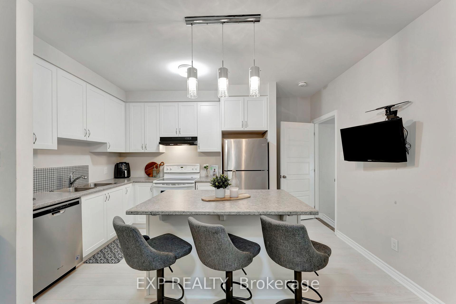 Photo 15 of 117 Pilot Private, Ottawa, Kanata - Emerald Meadows/Trailwest — HOMEH