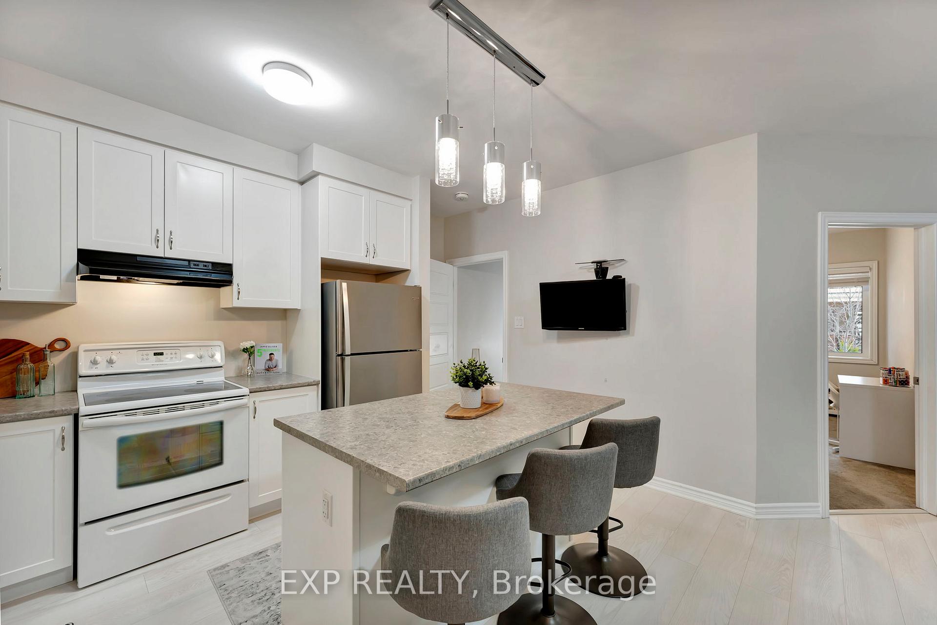 Photo 16 of 117 Pilot Private, Ottawa, Kanata - Emerald Meadows/Trailwest — HOMEH