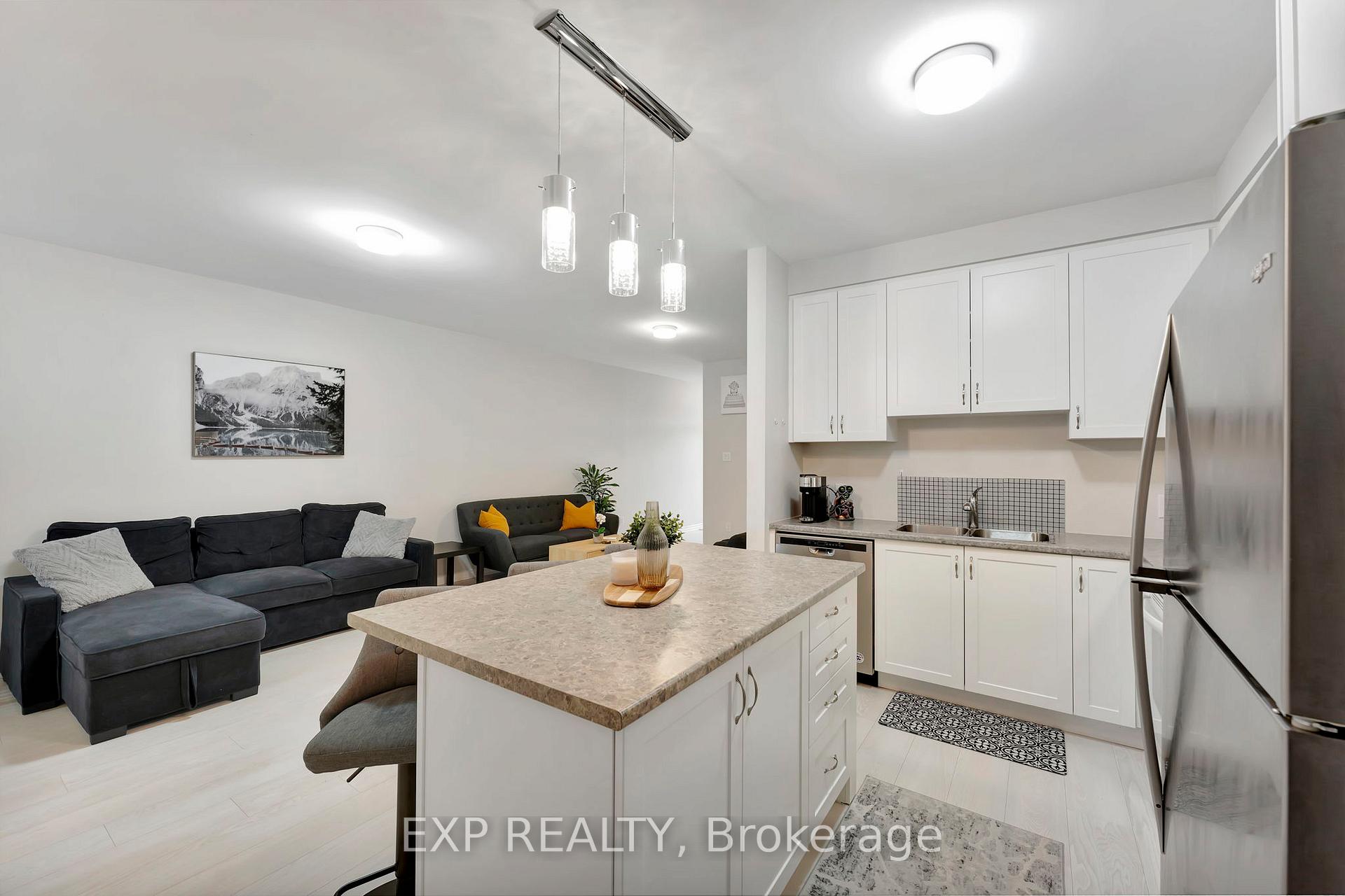 Photo 18 of 117 Pilot Private, Ottawa, Kanata - Emerald Meadows/Trailwest — HOMEH