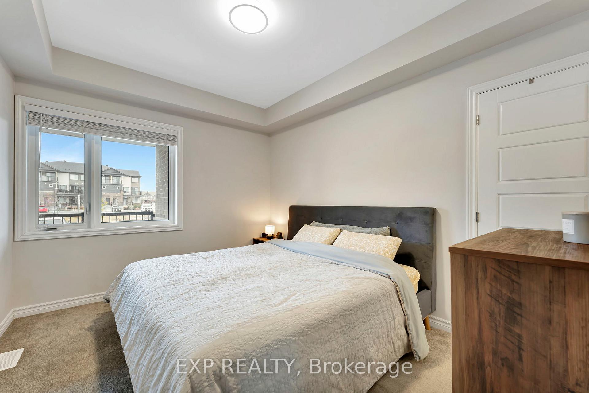 Photo 21 of 117 Pilot Private, Ottawa, Kanata - Emerald Meadows/Trailwest — HOMEH