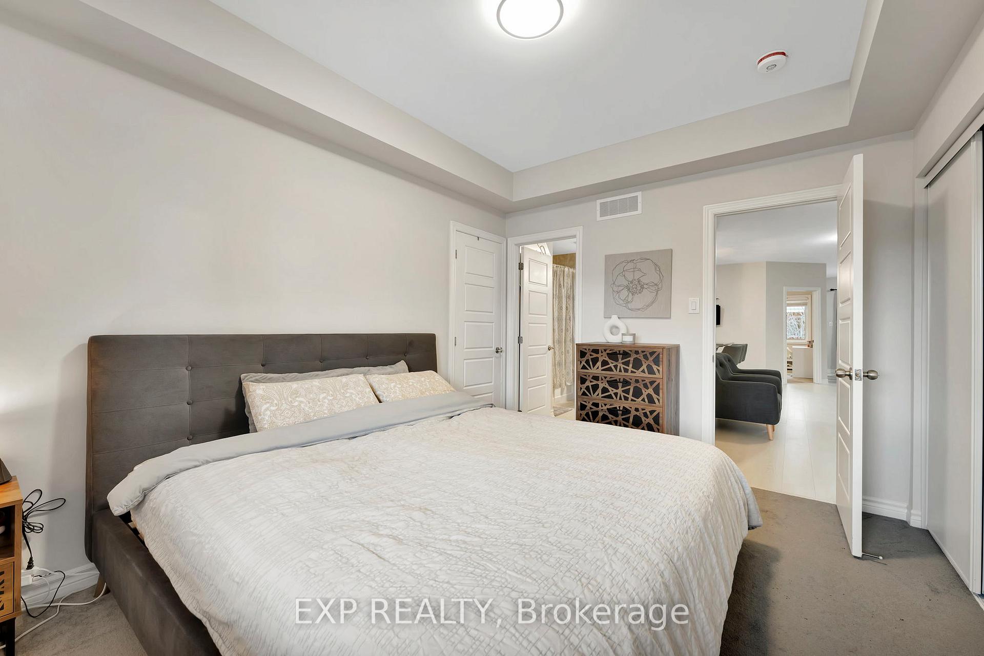 Photo 22 of 117 Pilot Private, Ottawa, Kanata - Emerald Meadows/Trailwest — HOMEH
