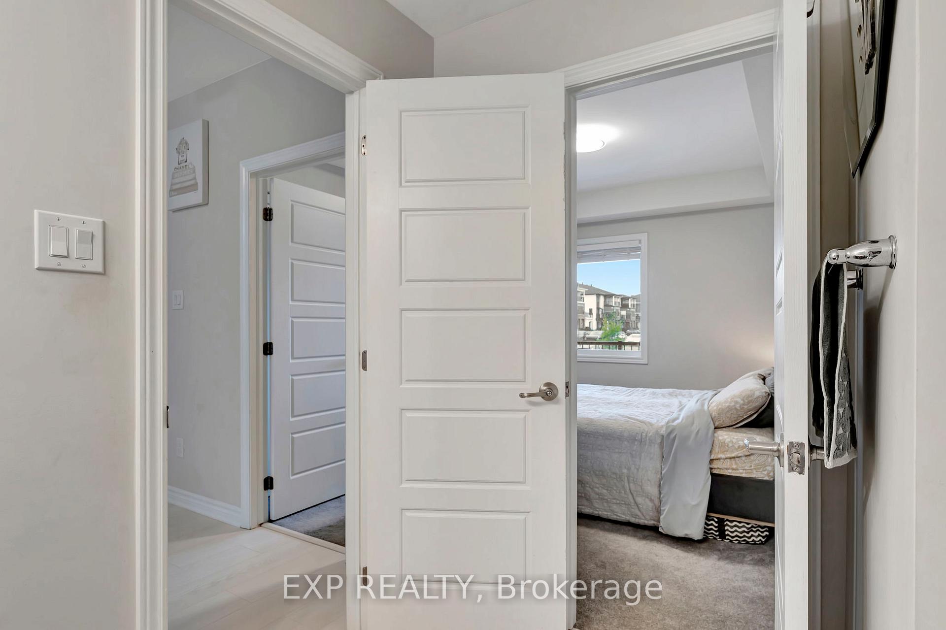 Photo 24 of 117 Pilot Private, Ottawa, Kanata - Emerald Meadows/Trailwest — HOMEH