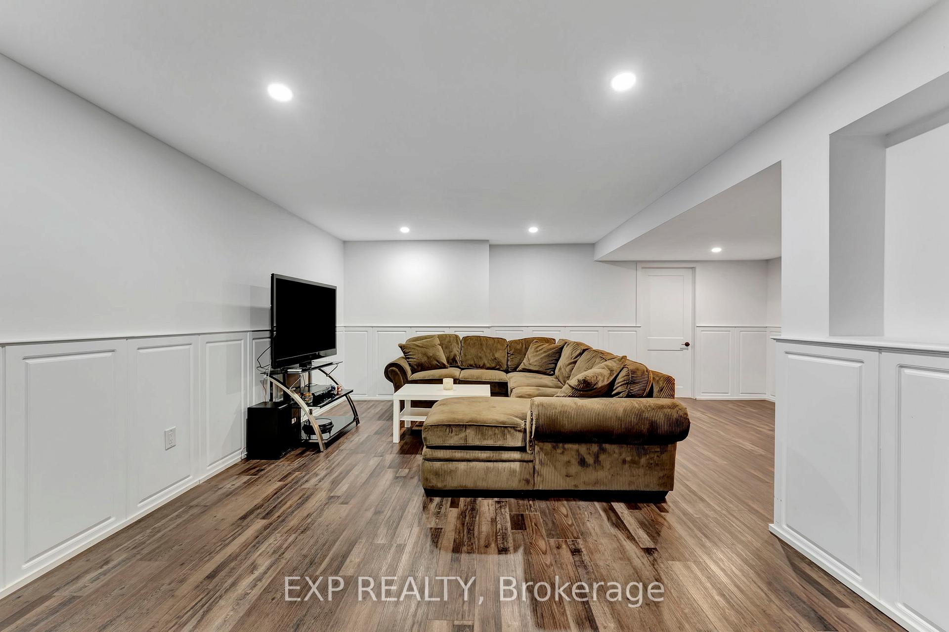 Photo 36 of 117 Pilot Private, Ottawa, Kanata - Emerald Meadows/Trailwest — HOMEH