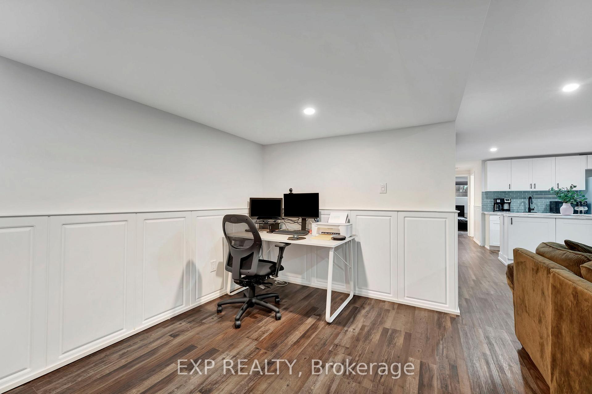 Photo 37 of 117 Pilot Private, Ottawa, Kanata - Emerald Meadows/Trailwest — HOMEH
