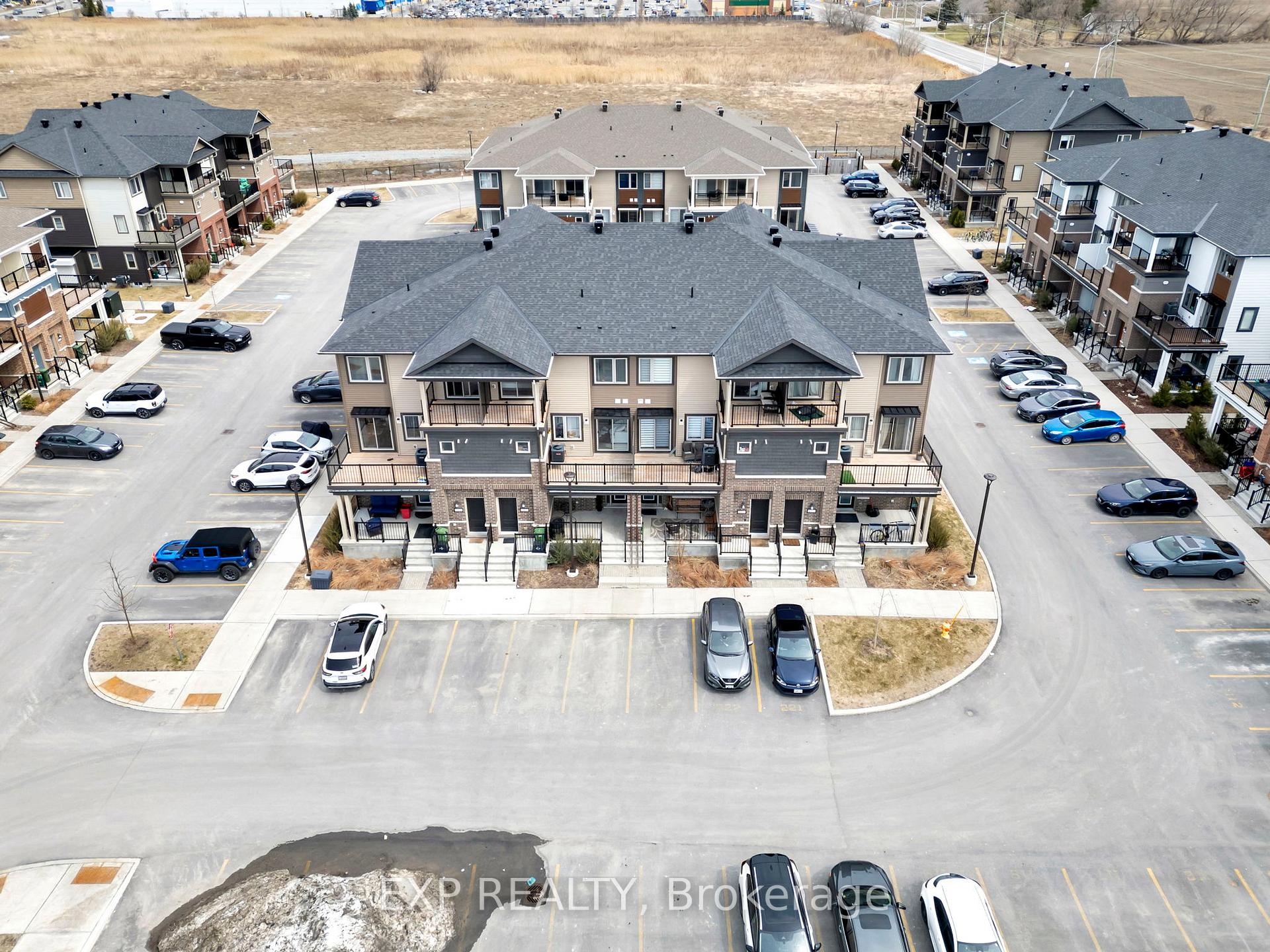 Photo 44 of 117 Pilot Private, Ottawa, Kanata - Emerald Meadows/Trailwest — HOMEH