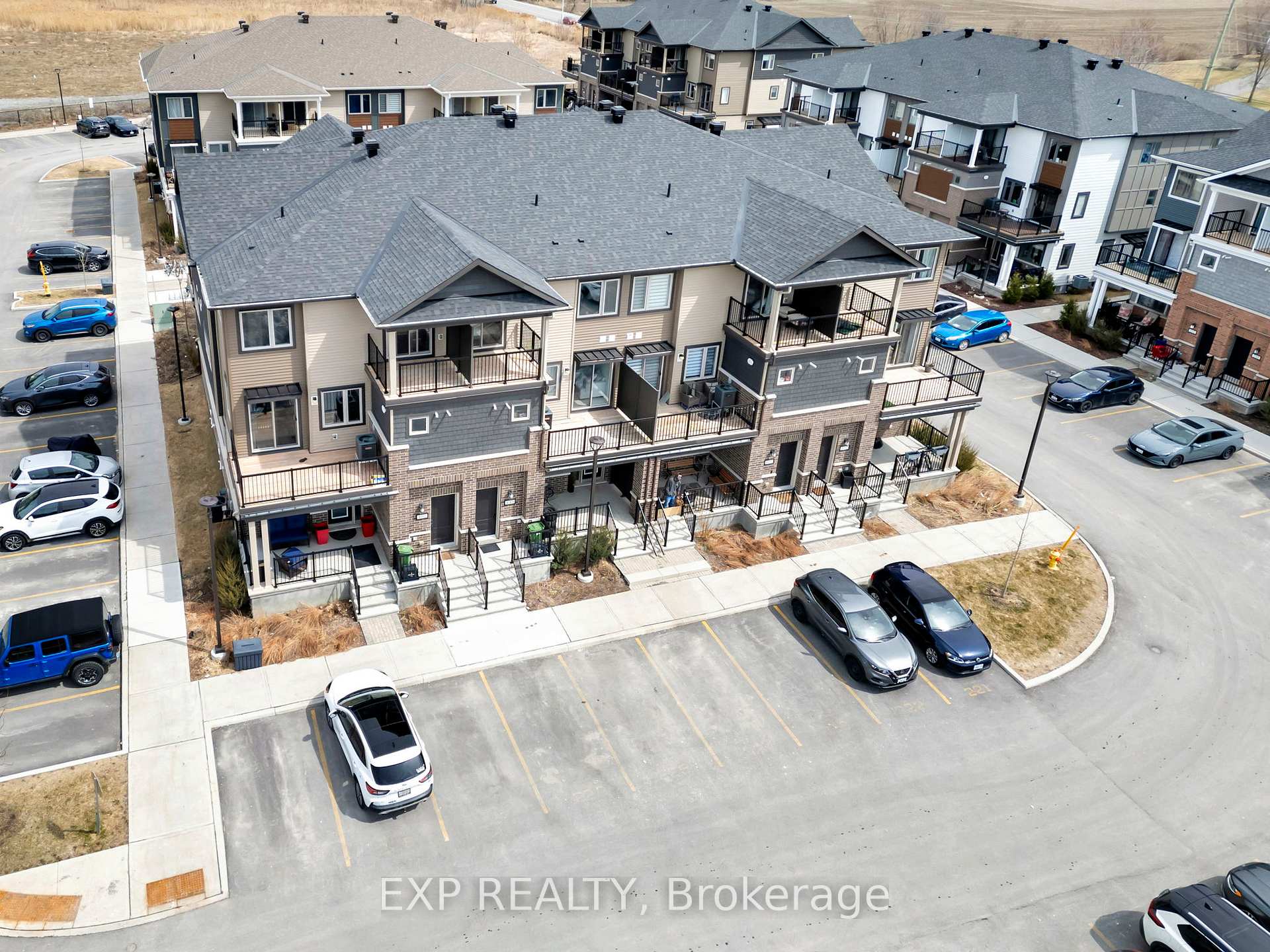 Photo 46 of 117 Pilot Private, Ottawa, Kanata - Emerald Meadows/Trailwest — HOMEH