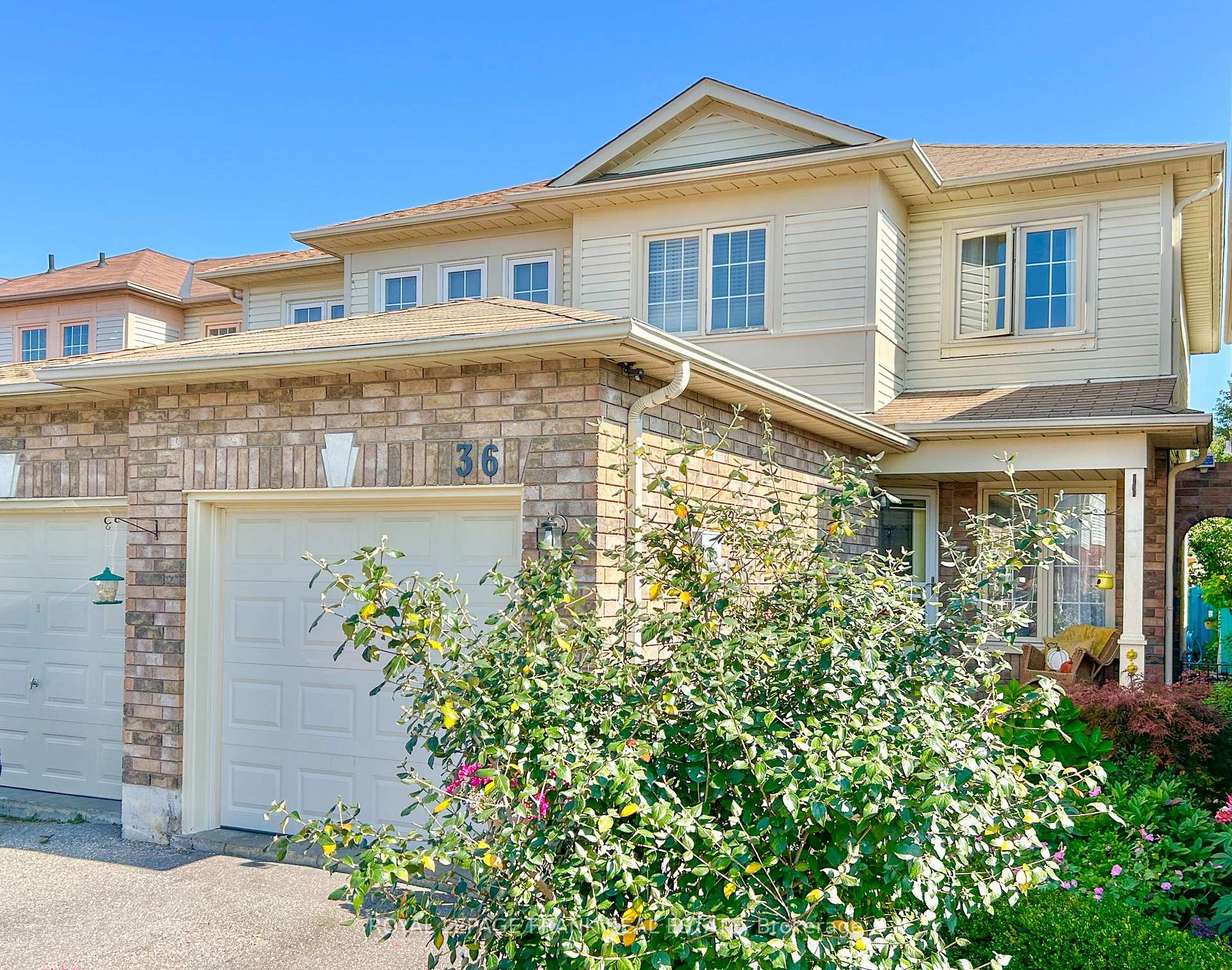 Front of 36 Greengrove Way