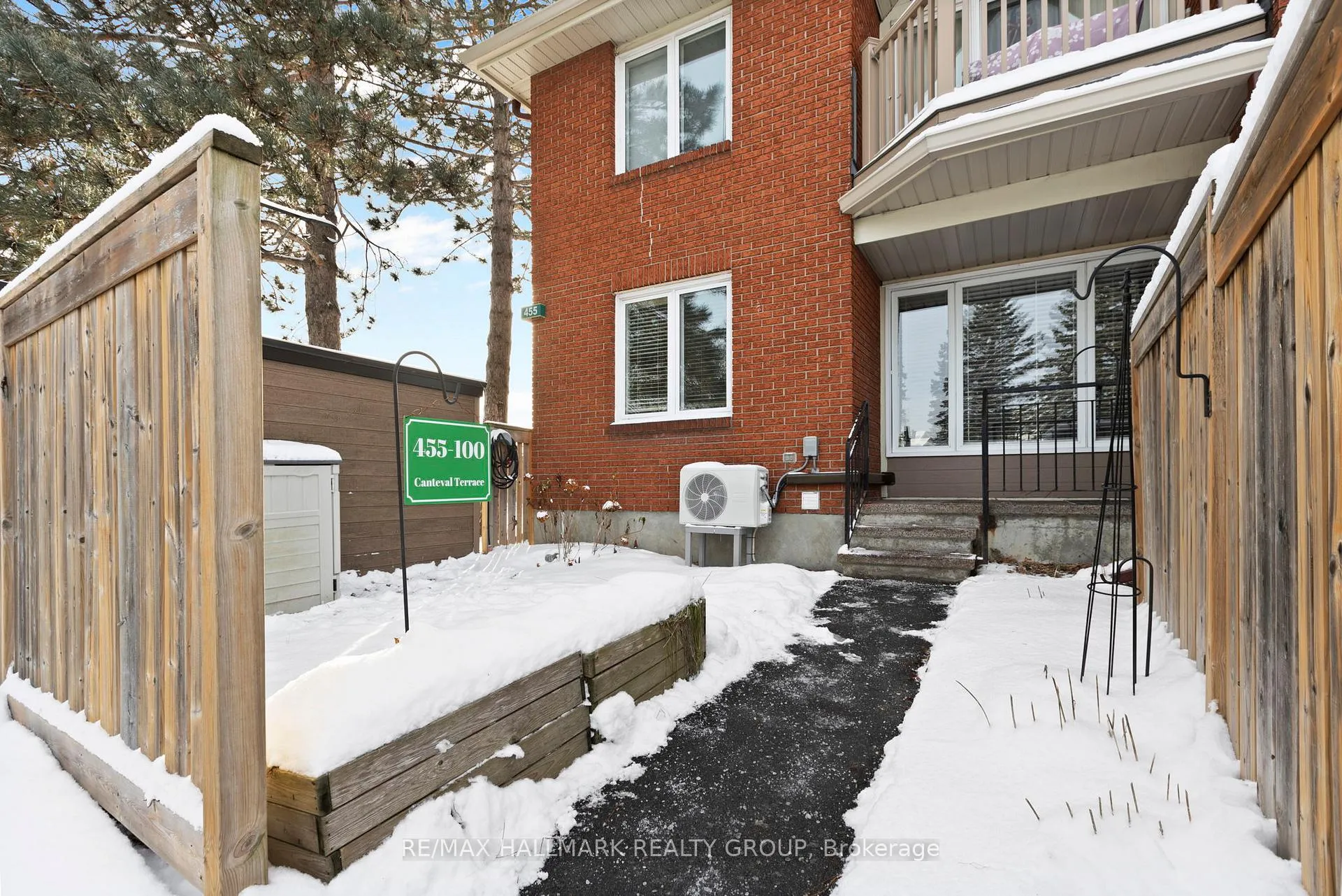 Front of Unit 100, 455 Canteval Terrace
