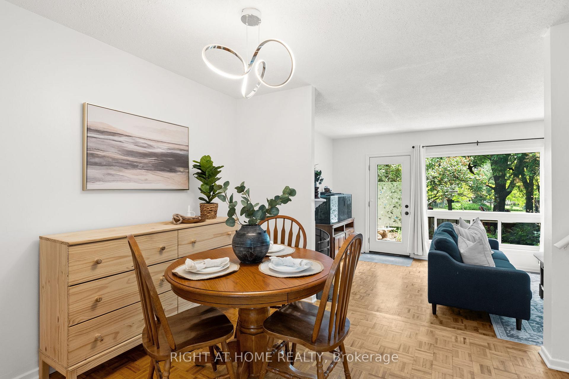 Photo 9 of 12B Larkshire Lane, Ottawa, Barrhaven - Pheasant Run — HOMEH