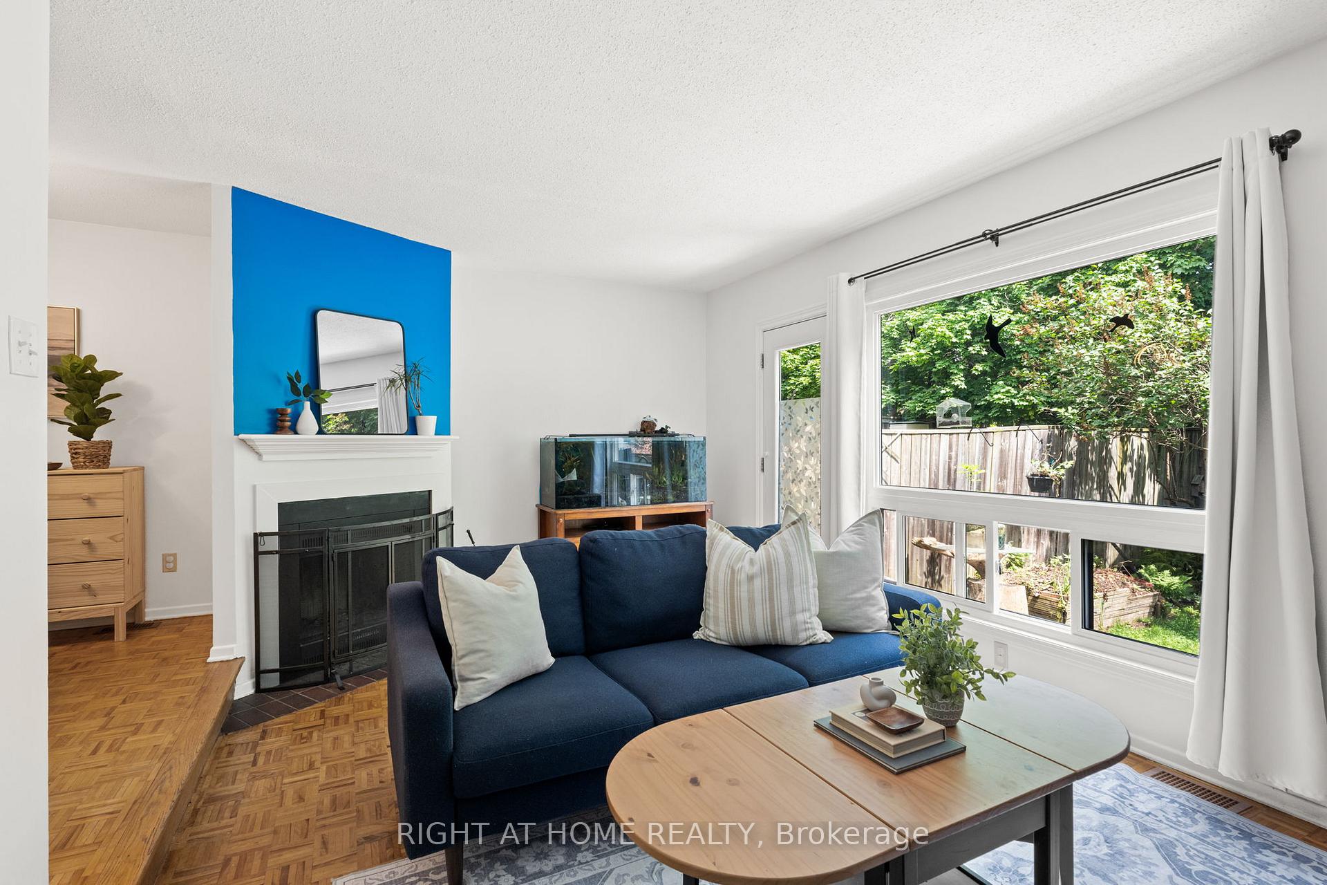 Photo 12 of 12B Larkshire Lane, Ottawa, Barrhaven - Pheasant Run — HOMEH